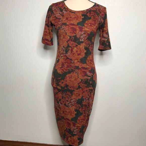 Beautiful LuLaRoe Julia Dress - Picture 2 of 10
